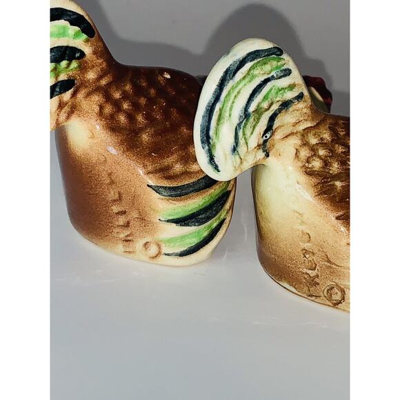 Vintage Trevewood Pottery Chicken Hens Salt & Pepper Shakers Hand Painted GUC - Picture 12 of 16